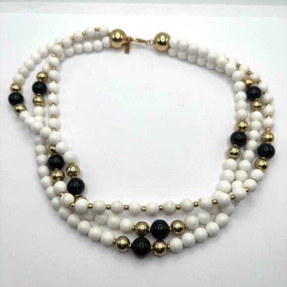 White Layered Beaded Alabaster Necklace - Picture 4 of 4